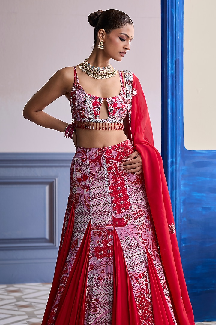 Red Crepe Floral Printed Skirt Set by DiyaRajvvir at Pernia's Pop Up Shop