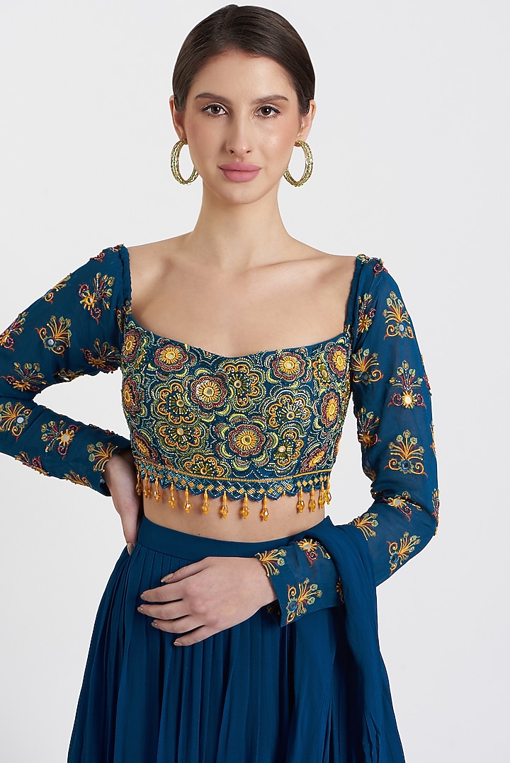 Blue Embroidered Wedding Saree Set by DiyaRajvvir at Pernia's Pop Up Shop