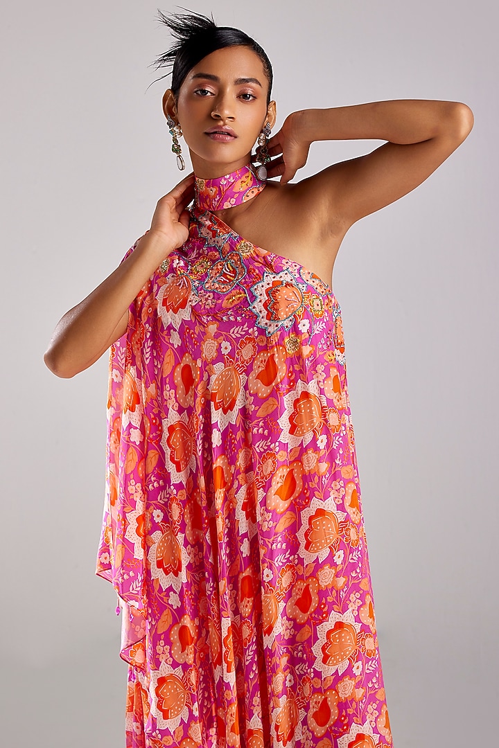 Fuchsia Pink Crepe Printed Kaftan Set by DiyaRajvvir at Pernia's Pop Up Shop