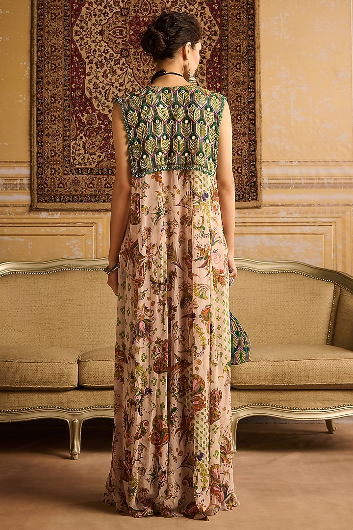 Green Crepe Floral Jaal Printed Draped Skirt Wedding Saree Set by DiyaRajvvir at Pernia's Pop Up Shop
