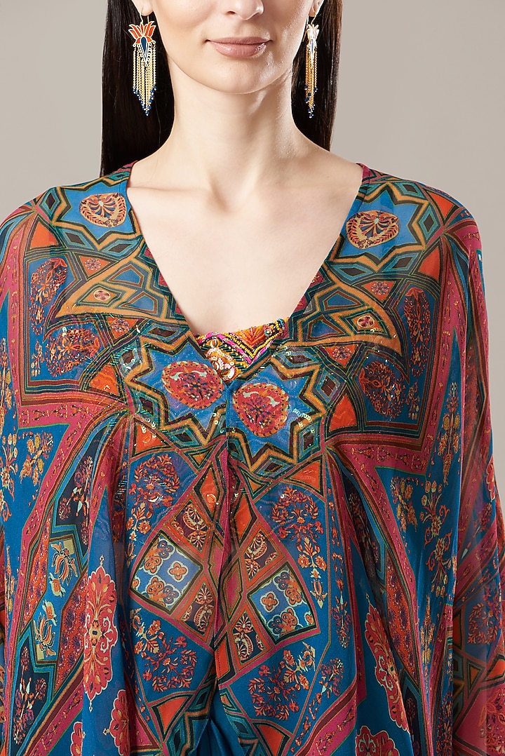 Fuchsia Jaal Printed Cape Set by DiyaRajvvir at Pernia's Pop Up Shop