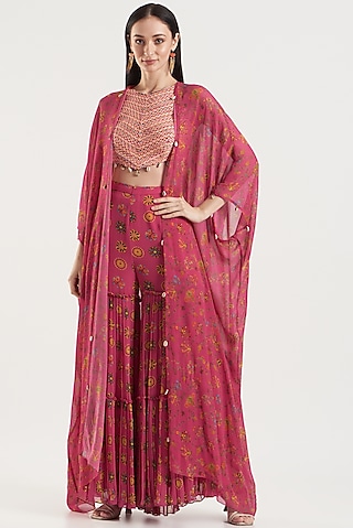 Fuchsia Printed Cape Set by DiyaRajvvir