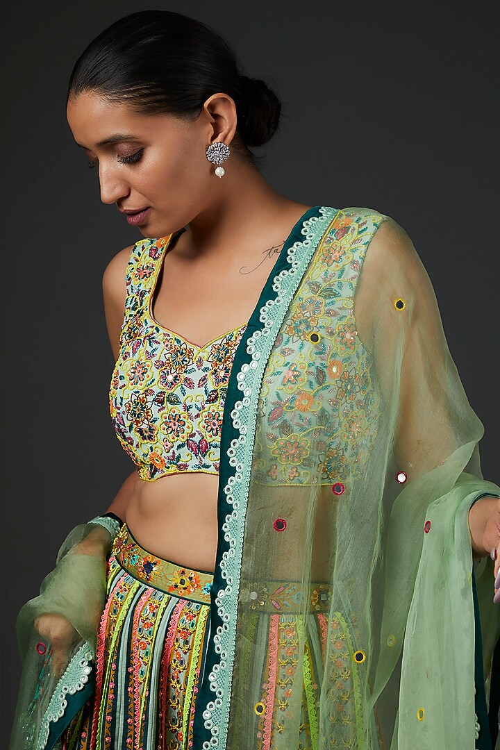 Mint Green Digital Printed & Embroidered Wedding Lehenga Set by DiyaRajvvir at Pernia's Pop Up Shop