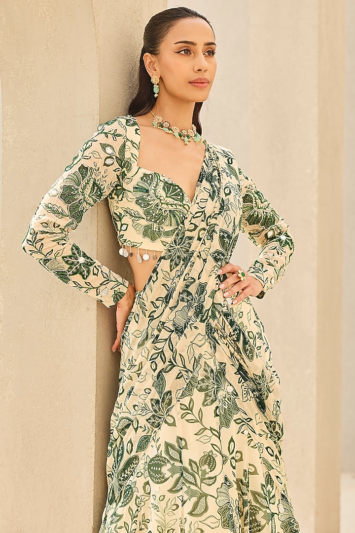 Ivory & Green Georgette Floral Printed Wedding Saree Set by DiyaRajvvir at Pernia's Pop Up Shop
