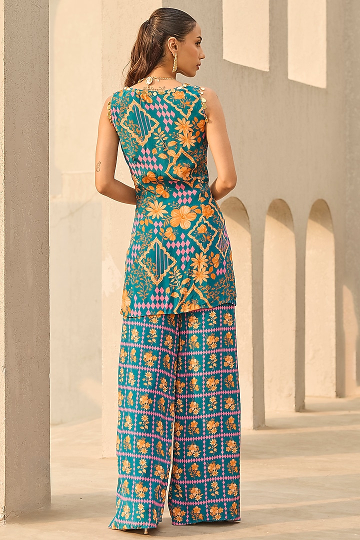 Teal Crepe Floral Printed Kurta Set by DiyaRajvvir at Pernia's Pop Up Shop