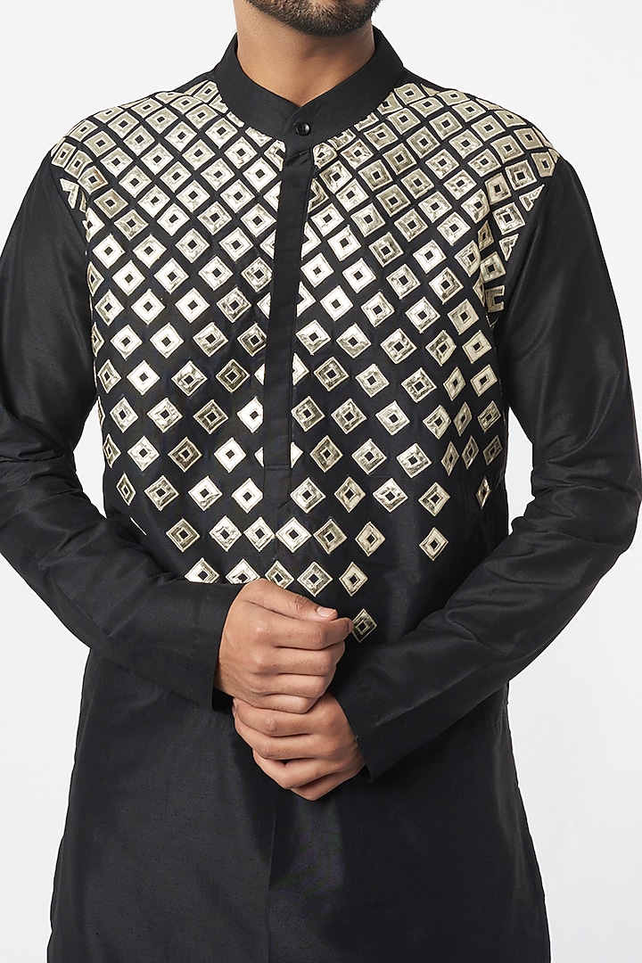 Black Cotton Silk Leather Embroidered Kurta by DiyaRajvvir Men at Pernia's Pop Up Shop