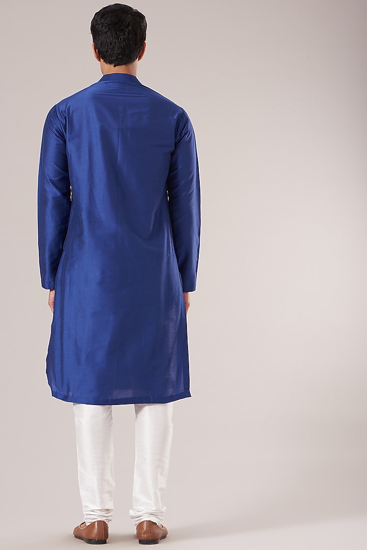 Cobalt Blue Cotton Silk Thread Embroidered Kurta by DiyaRajvvir Men at Pernia's Pop Up Shop