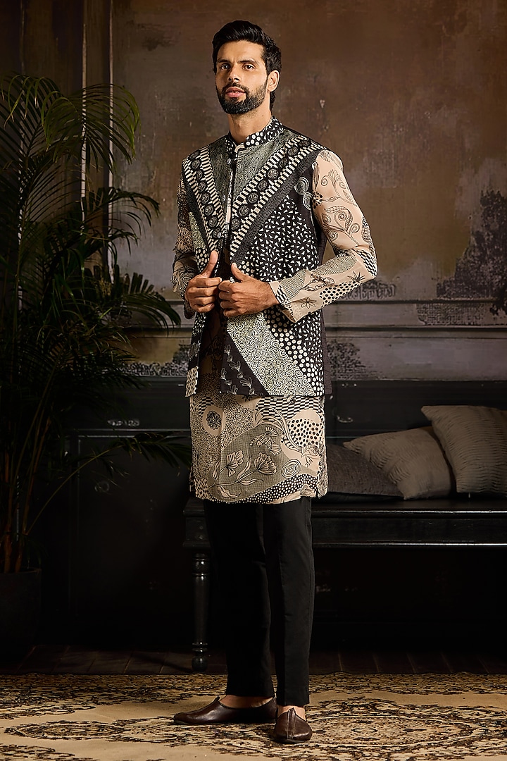 Black Raw Silk & Cotton Silk Printed Bundi Jacket Set by DiyaRajvvir Men