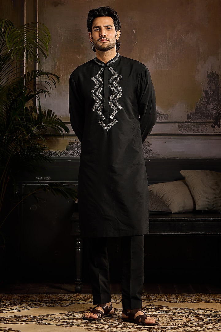 Black Cotton Silk Gunmetal Embroidered Kurta Set by DiyaRajvvir Men