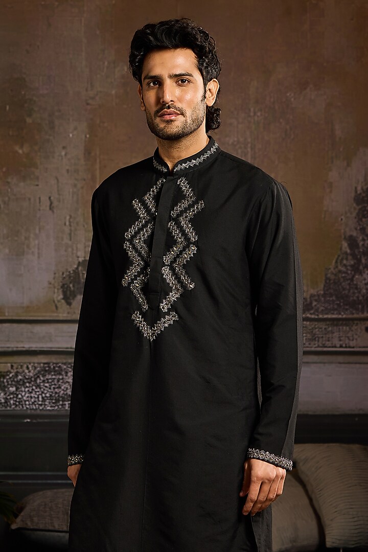 Black Cotton Silk Gunmetal Embroidered Kurta Set by DiyaRajvvir Men at Pernia's Pop Up Shop