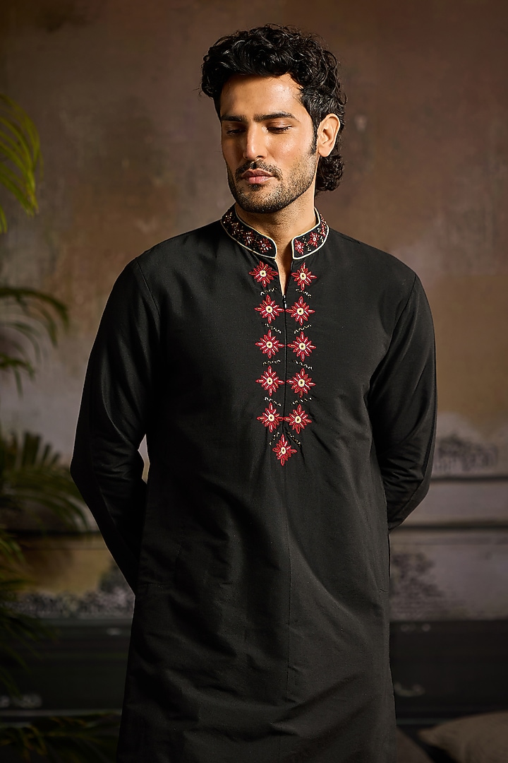 Black Cotton Silk Boota Embroidered Kurta Set by DiyaRajvvir Men at Pernia's Pop Up Shop