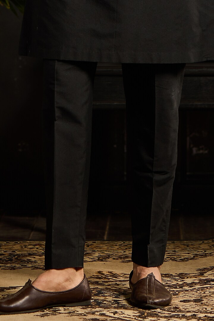 Black Cotton Silk Embroidered Kurta Set by DiyaRajvvir Men at Pernia's Pop Up Shop