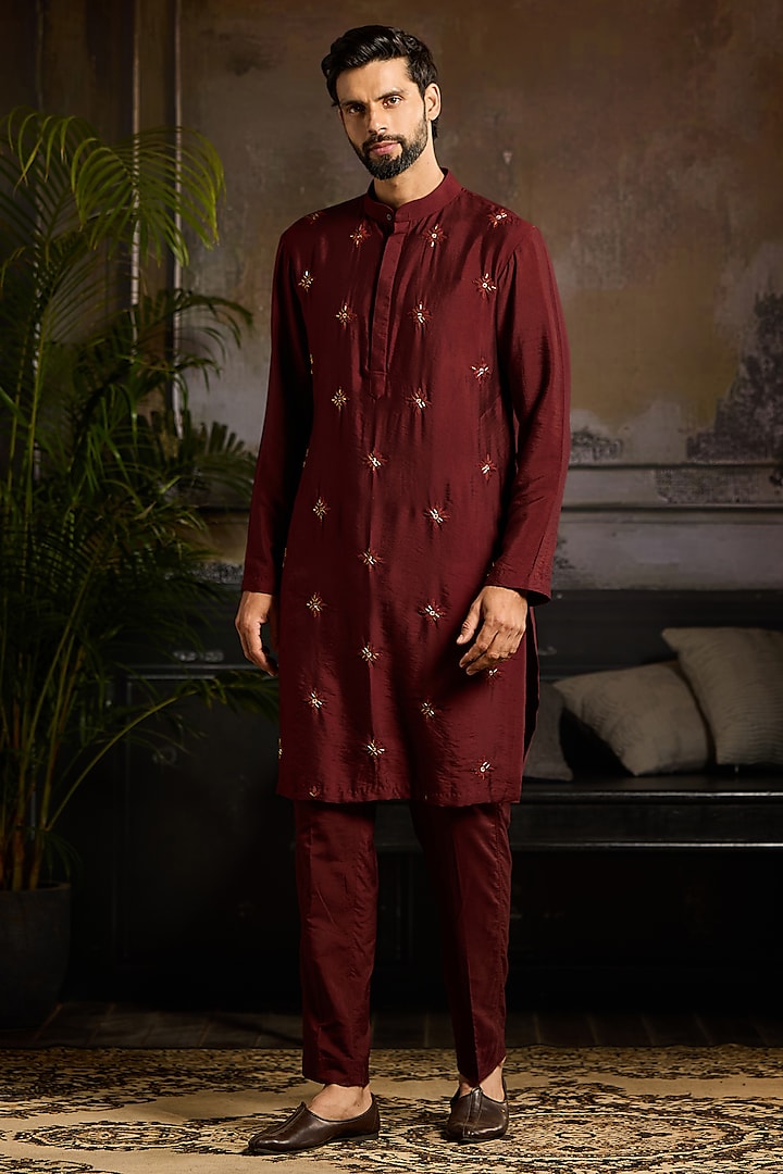 Maroon Cotton Silk Floral Boota Embroidered Kurta Set by DiyaRajvvir Men