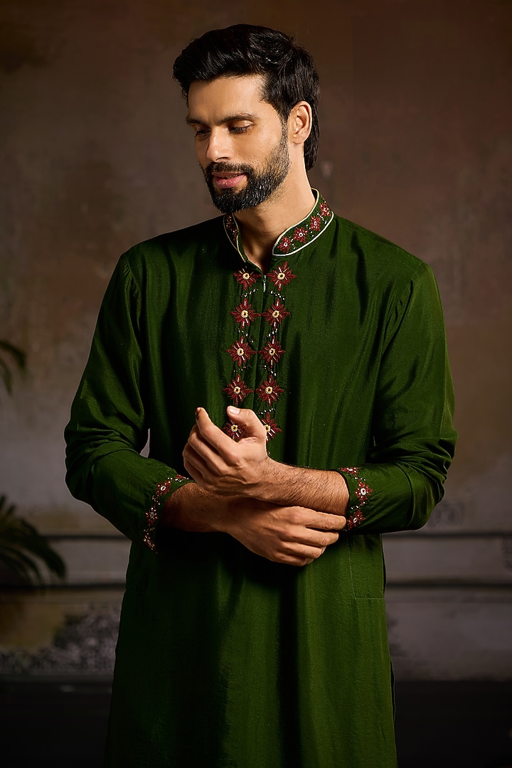 Olive Green Cotton Silk Embroidered Kurta Set by DiyaRajvvir Men at Pernia's Pop Up Shop