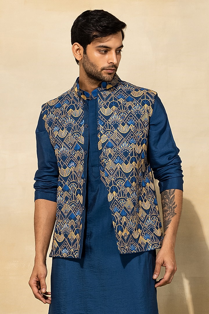 Indigo Blue Cotton & Cotton Silk Thread Embroidered Bundi Jacket Set by DiyaRajvvir Men at Pernia's Pop Up Shop