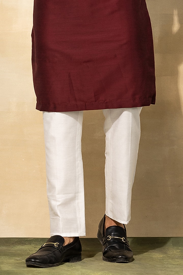 Maroon Cotton & Cotton Silk Thread Embroidered Bundi Jacket Set by DiyaRajvvir Men at Pernia's Pop Up Shop