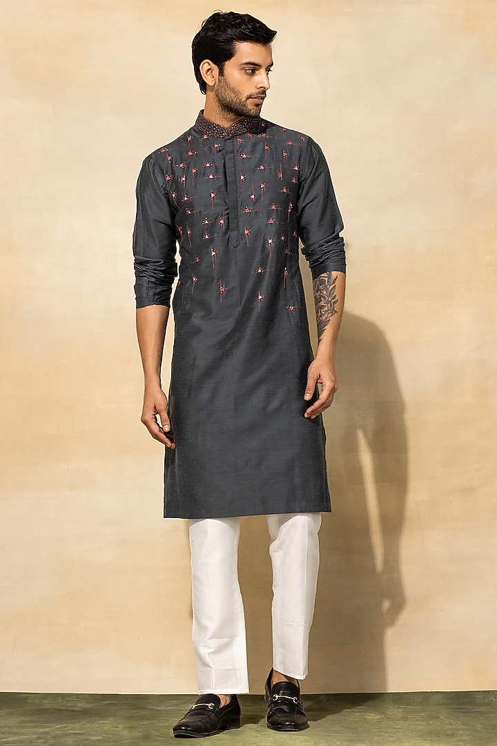 Grey Cotton Embroidered Kurta Set by DiyaRajvvir Men at Pernia's Pop Up Shop