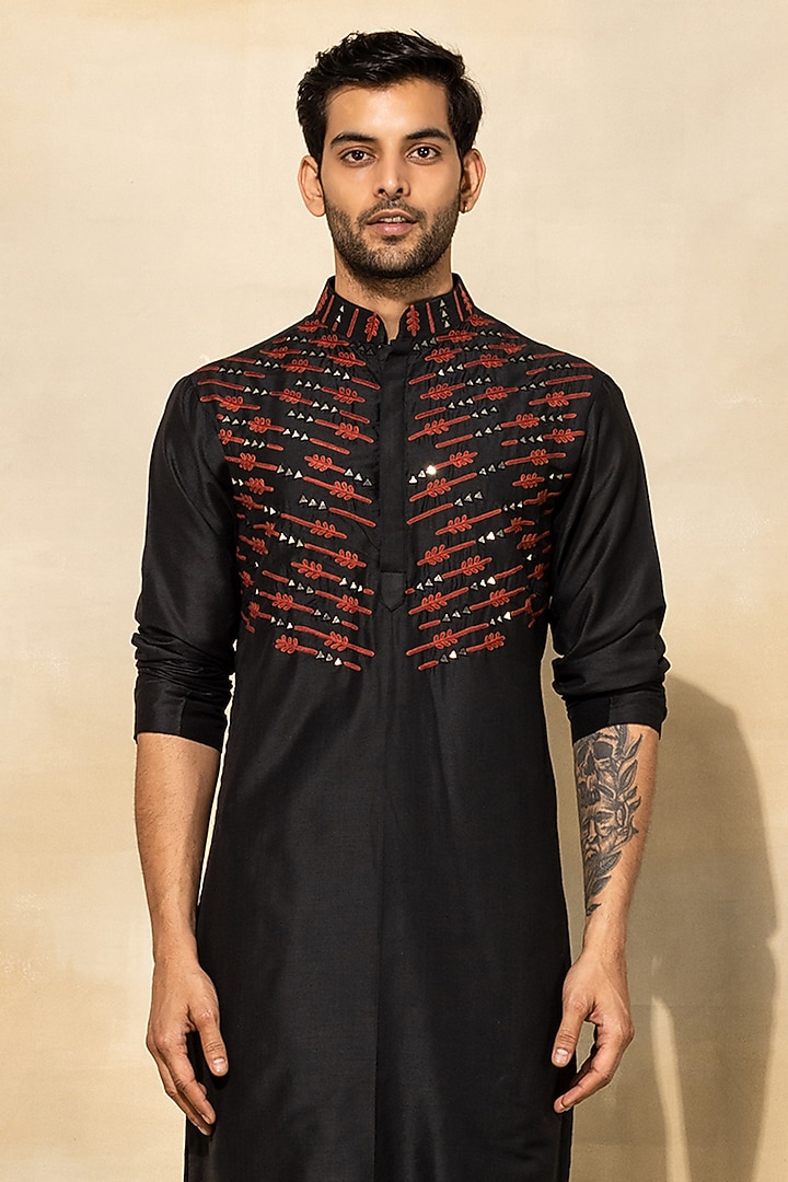 Black Cotton & Cotton Silk Embroidered Kurta Set by DiyaRajvvir Men at Pernia's Pop Up Shop