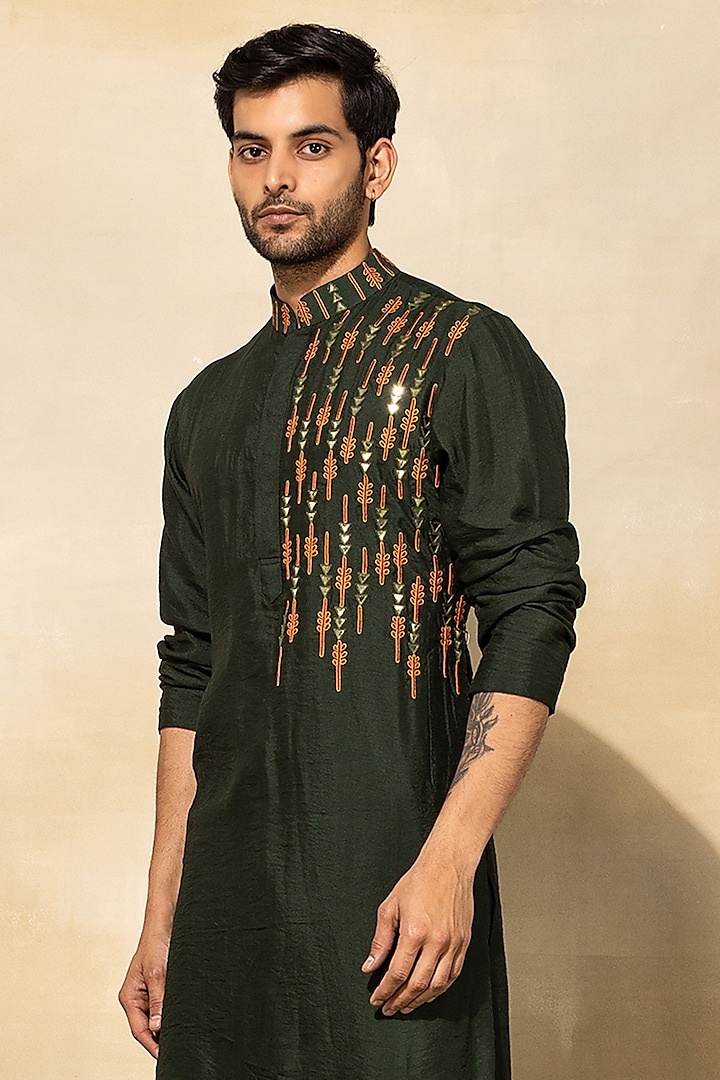 Olive Green Cotton & Cotton Silk Embroidered Kurta Set by DiyaRajvvir Men at Pernia's Pop Up Shop