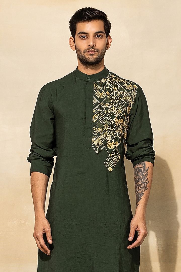 Olive Green Cotton & Cotton Silk Thread Embroidered Kurta Set by DiyaRajvvir Men at Pernia's Pop Up Shop