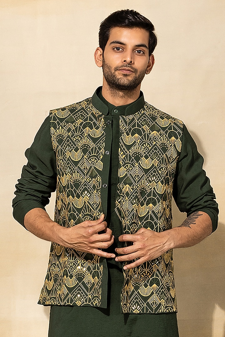 Olive Green Cotton & Cotton Silk Thread Embroidered Bundi Jacket Set by DiyaRajvvir Men at Pernia's Pop Up Shop