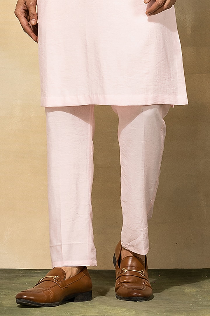 Blush Pink Cotton Embroidered Kurta Set by DiyaRajvvir Men at Pernia's Pop Up Shop
