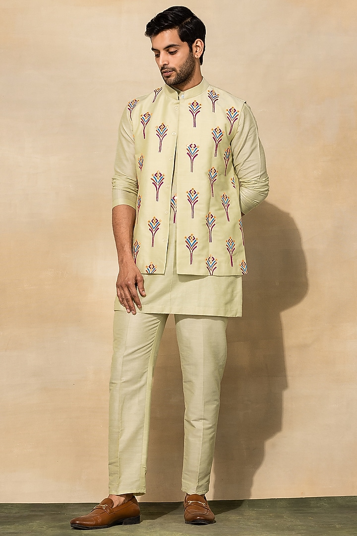 Mint Green Cotton & Cotton Silk Thread Embroidered Bundi Jacket Set by DiyaRajvvir Men at Pernia's Pop Up Shop