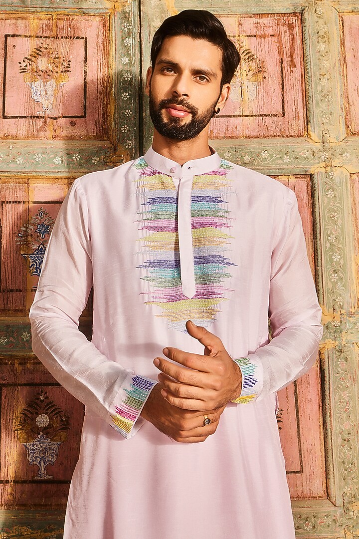 Blush Pink Dola Silk Cutdana Embroidered Kurta Set by DiyaRajvvir Men at Pernia's Pop Up Shop