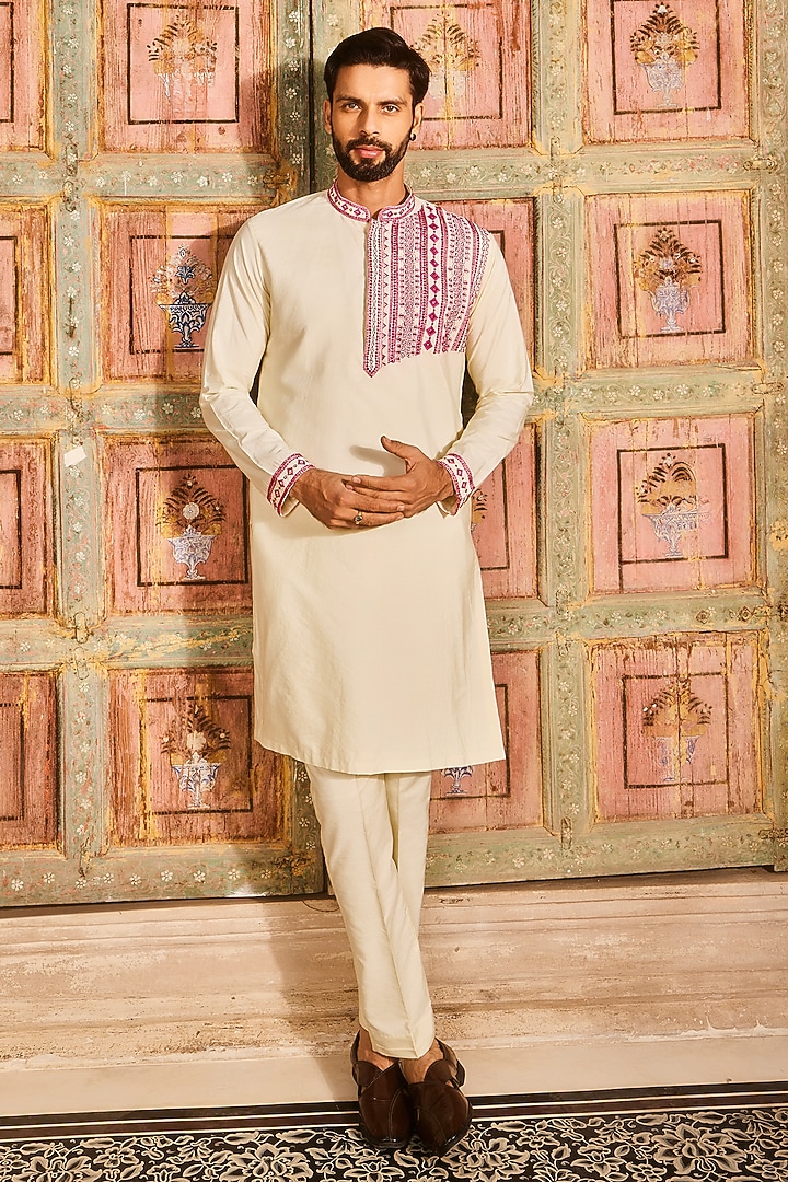 Pastel Yellow Cotton Silk Thread Embroidered Kurta Set by DiyaRajvvir Men at Pernia's Pop Up Shop