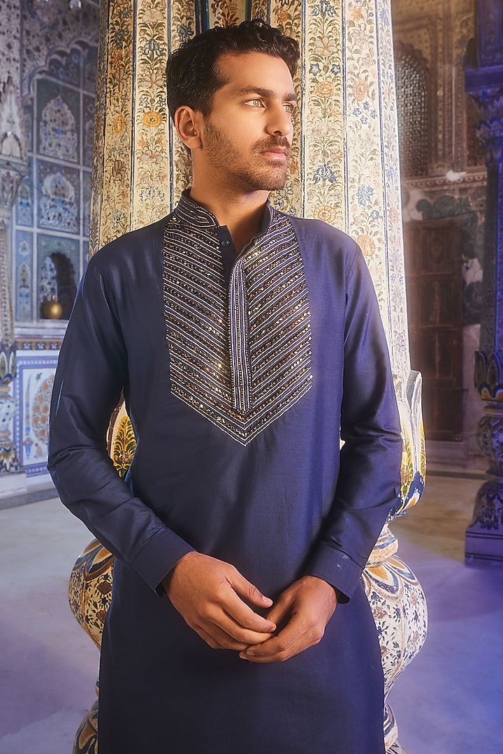 Dark Blue Cotton Silk Metallic Thread Embroidered Kurta Set by DiyaRajvvir Men at Pernia's Pop Up Shop
