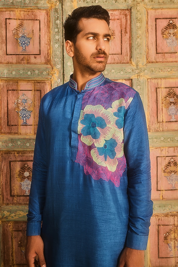Indigo Blue Dola Silk Cutdana Embroidered Kurta Set by DiyaRajvvir Men at Pernia's Pop Up Shop