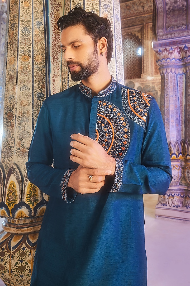 Teal Blue Dola Silk Thread & Cutdana Embroidered Kurta Set by DiyaRajvvir Men at Pernia's Pop Up Shop