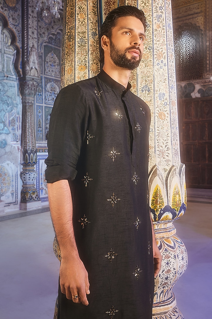 Black Dola Silk Metallic Motif Embroidered Kurta Set by DiyaRajvvir Men at Pernia's Pop Up Shop