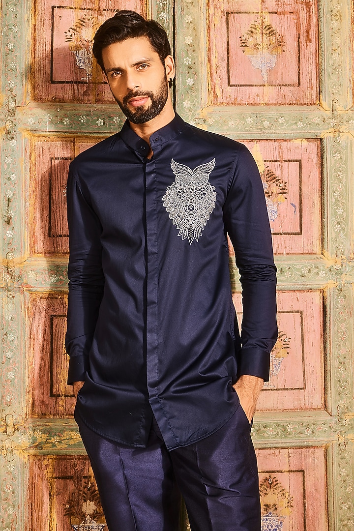 Dark Blue Shirting & Cotton Silk Thread Embroidered Short Kurta Set by DiyaRajvvir Men at Pernia's Pop Up Shop