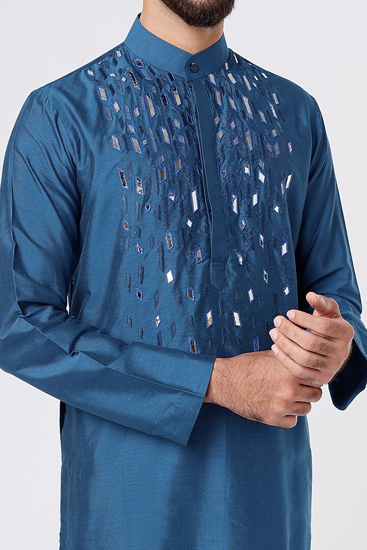Indigo Cotton Silk Thread Embroidered Kurta by DiyaRajvvir Men at Pernia's Pop Up Shop