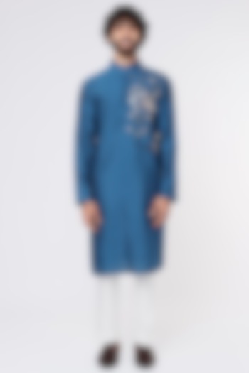 Indigo Cotton Silk Embroidered Kurta by DiyaRajvvir Men at Pernia's Pop Up Shop