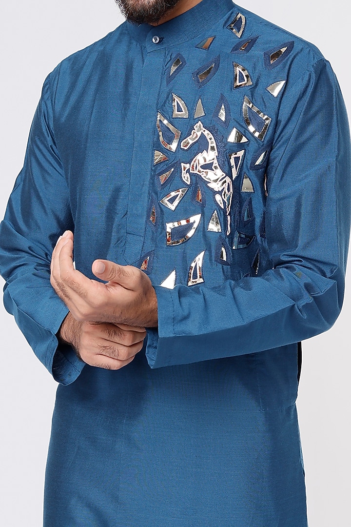 Indigo Cotton Silk Thread Embroidered Kurta by DiyaRajvvir Men at Pernia's Pop Up Shop