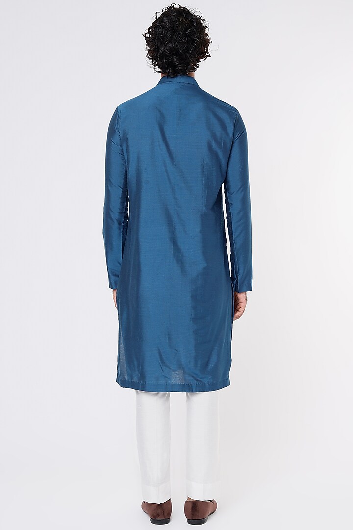 Indigo Blue Cotton Silk Appllique Embroidered Kurta by DiyaRajvvir Men at Pernia's Pop Up Shop