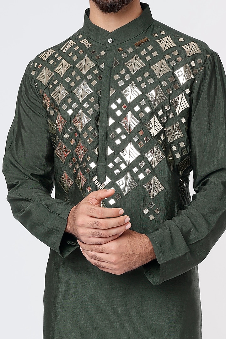 Olive Green Cotton Silk Embroidered Kurta by DiyaRajvvir Men at Pernia's Pop Up Shop