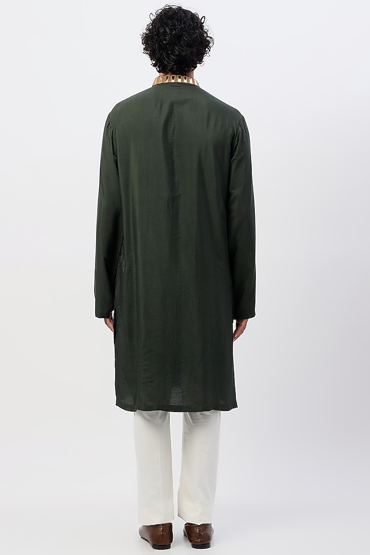 Olive Green Cotton Silk Thread Embroidered Kurta by DiyaRajvvir Men at Pernia's Pop Up Shop