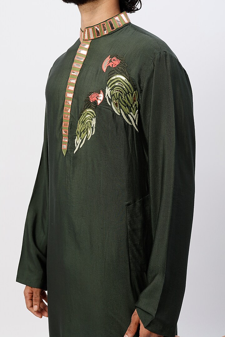 Olive Green Cotton Silk Thread Embroidered Kurta by DiyaRajvvir Men at Pernia's Pop Up Shop
