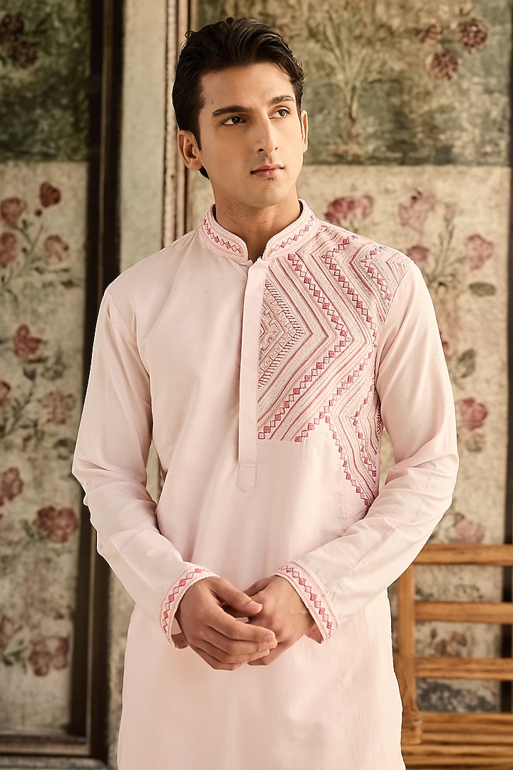 Blush Pink Cotton Silk Thread Embroidered Kurta by DiyaRajvvir Men at Pernia's Pop Up Shop
