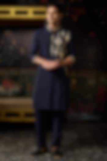 Blue Cotton Silk Thread Embroidered Kurta by DiyaRajvvir Men at Pernia's Pop Up Shop