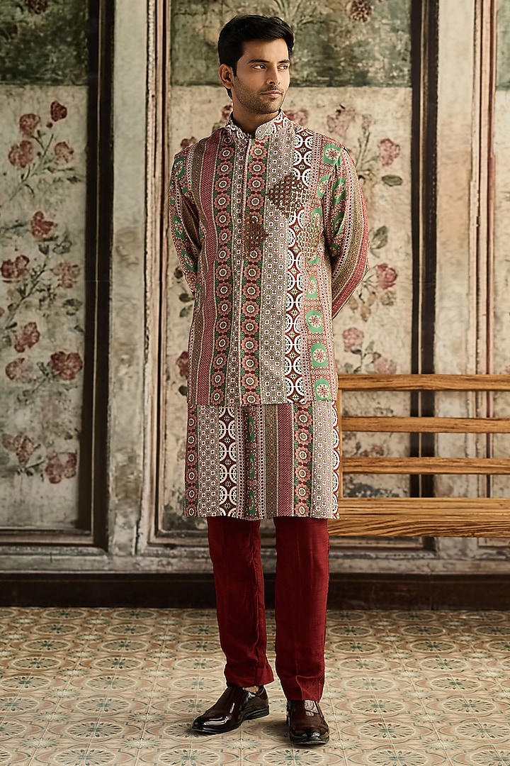 Sage & Maroon Dola Silk Printed Bundi Jacket Set by DiyaRajvvir Men
