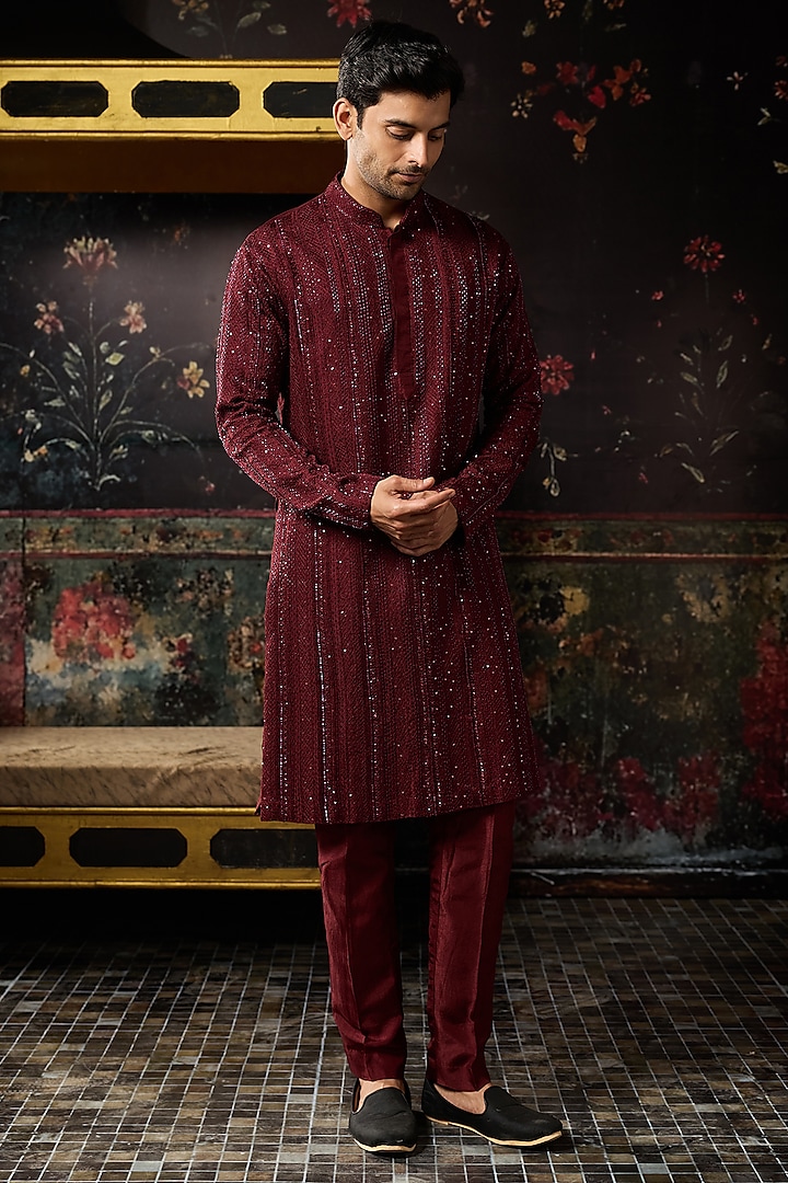 Maroon Dola Silk Thread Embroidered Kurta by DiyaRajvvir Men at Pernia's Pop Up Shop