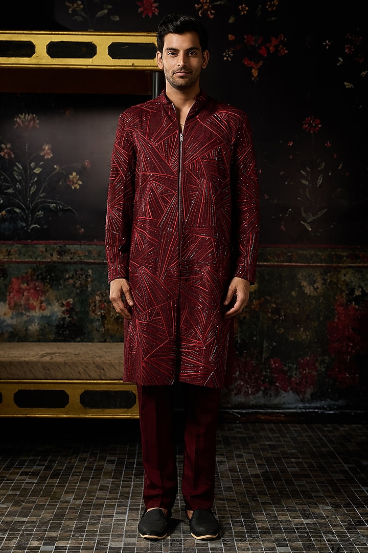 Maroon Dola Silk Thread Embroidered Kurta by DiyaRajvvir Men at Pernia's Pop Up Shop