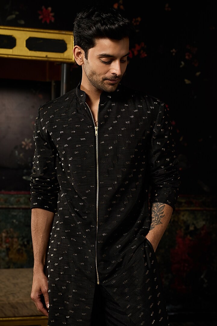 Black Dola Silk Cutdana Embroidered Kurta by DiyaRajvvir Men at Pernia's Pop Up Shop