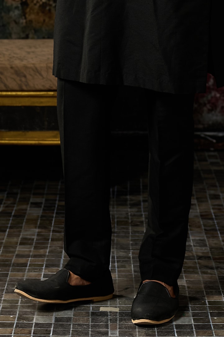 Black Cotton Silk Embroidered Kurta Set by DiyaRajvvir Men at Pernia's Pop Up Shop