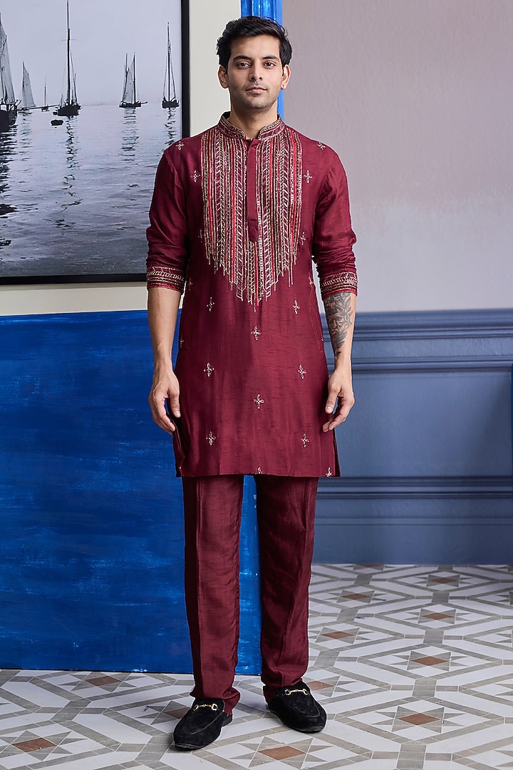 Maroon Dola Silk Embroidered Kurta Set by DiyaRajvvir Men at Pernia's Pop Up Shop