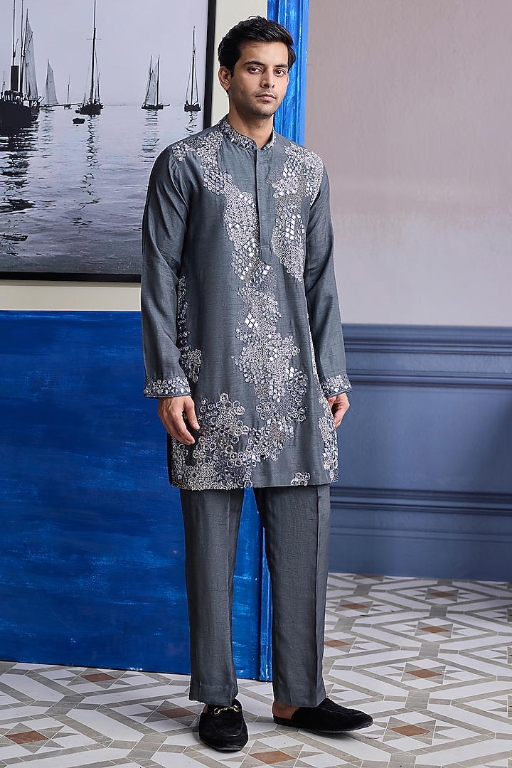 Steel Grey Dola Silk Embroidered Kurta Set by DiyaRajvvir Men at Pernia's Pop Up Shop